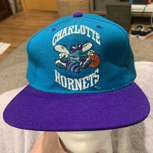 Charlotte Hornets NBA 100% Wool Snapback Hat Cap Grossman Official 90s Styling